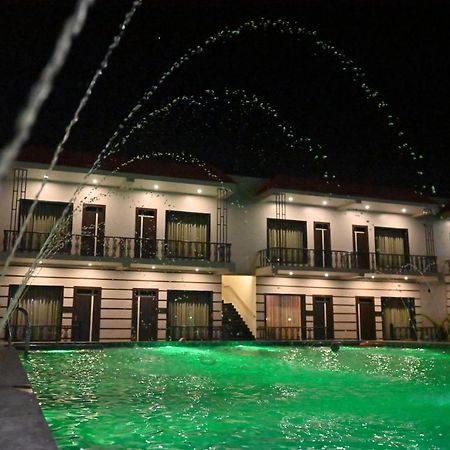 מנדרמוני Moon Star Beach Resort מראה חיצוני תמונה