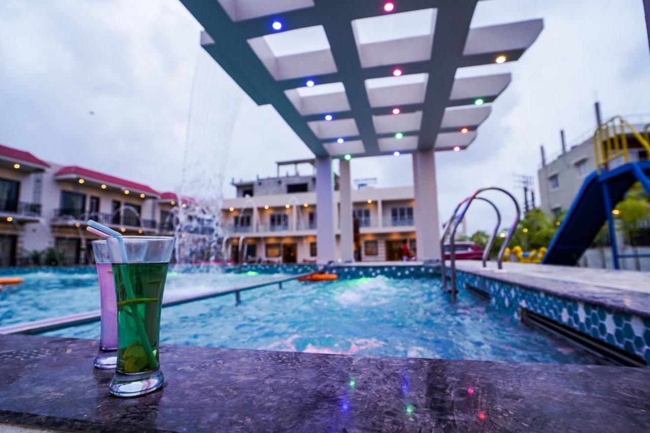 מנדרמוני Moon Star Beach Resort מראה חיצוני תמונה